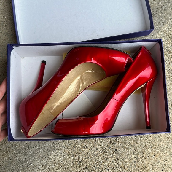 Stuart Weitzman Red Heels - Picture 1 of 4